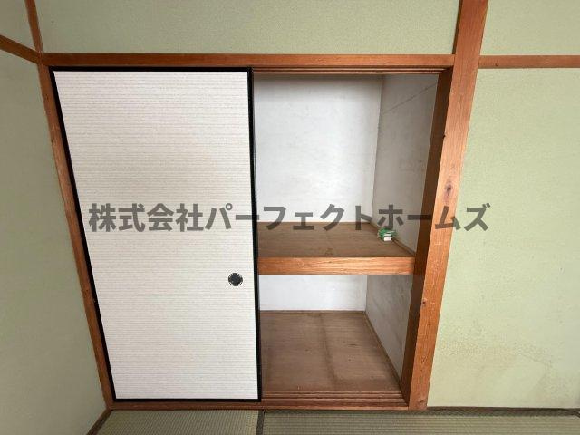 本町戸建　賃貸の収納|こまごまとしたものを収納できそうですね