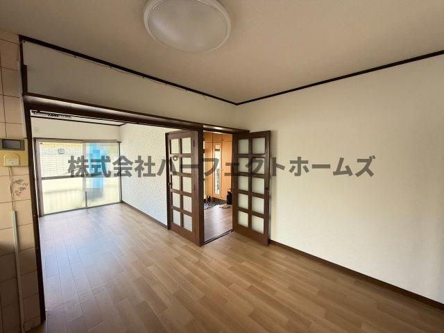 本町戸建　賃貸のキッチン|お料理しやすいキッチンです