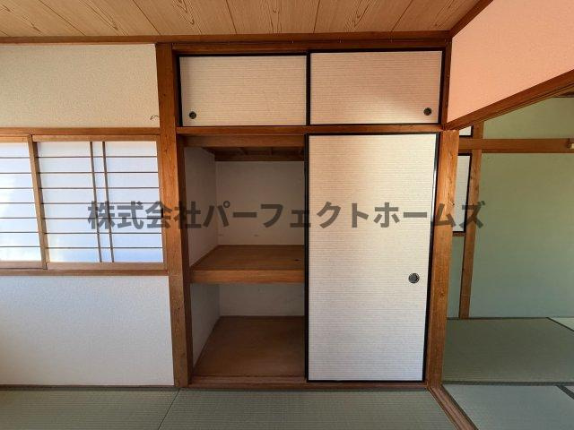 本町戸建　賃貸の収納|こまごまとしたものを収納できそうですね