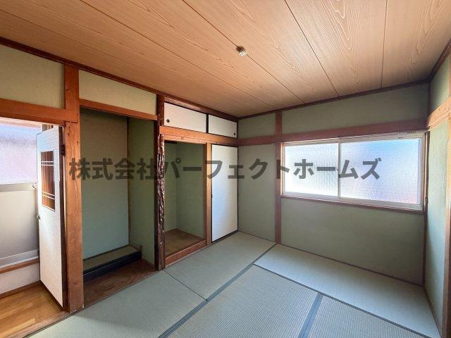 本町戸建　賃貸の和室|ゆったりとくつろげる和室です