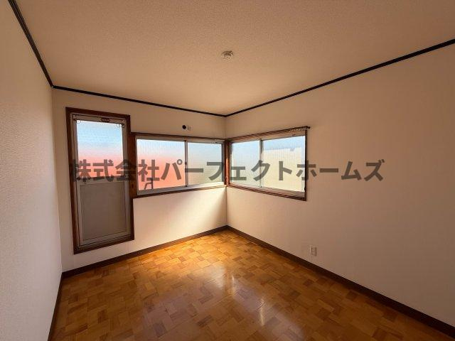 本町戸建　賃貸の洋室|明るい洋室です
