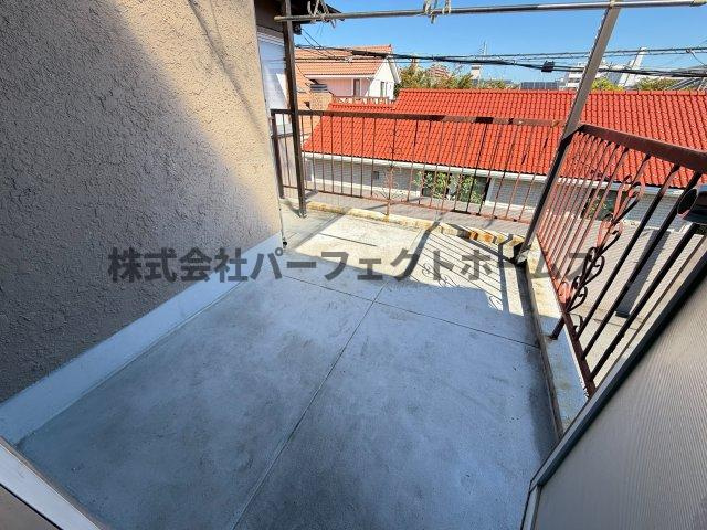 本町戸建　賃貸のバルコニー|落ち着いた時間を過ごせるバルコニーです