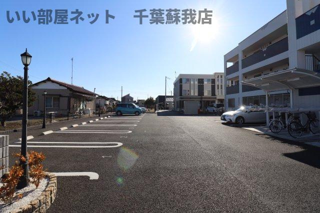 ＡｎｉＮｅｒｄの駐車場|駐車場完備です