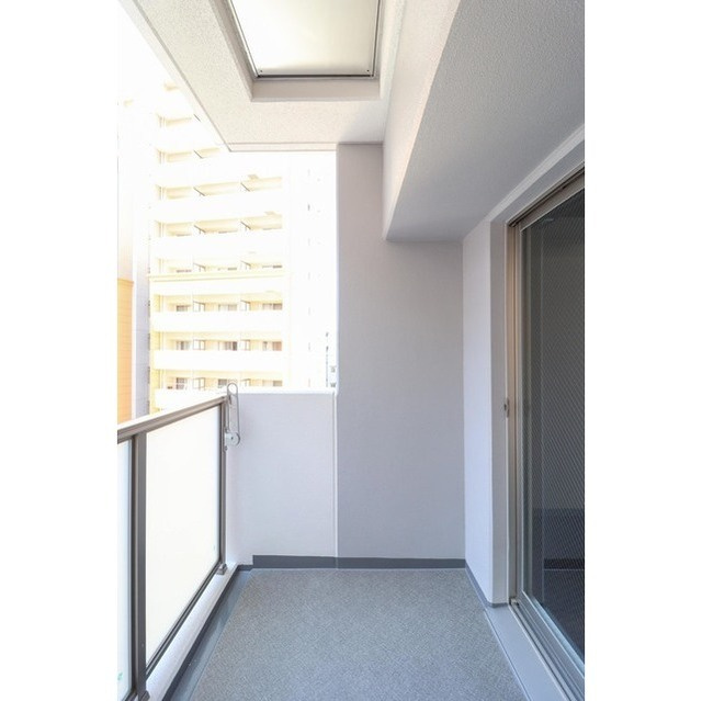 BROAD 新うめきたRESIDENCEのバルコニー