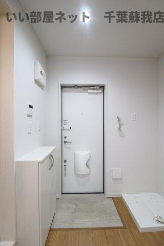 Fullea千葉中央の玄関