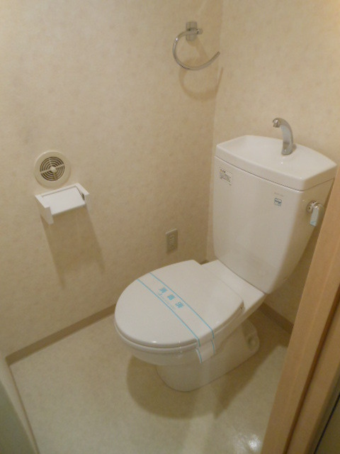 ＫＡＮＥ１００　ＳＱＵＡＲＥＧＡＲＤＥＮのトイレ|トイレ