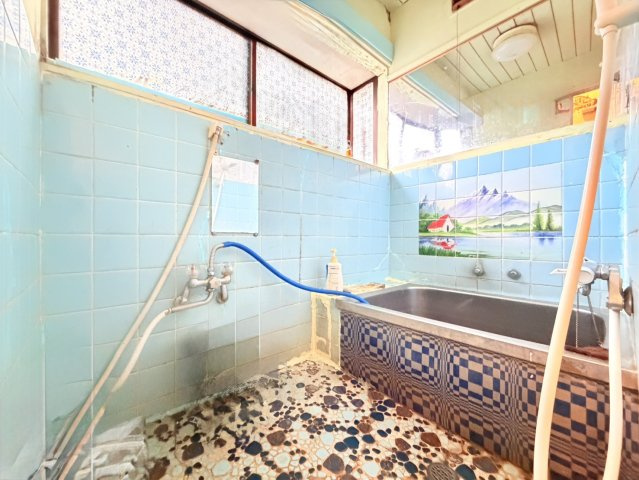 鉾田市借宿中古戸建の浴室