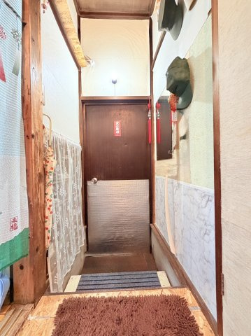 鉾田市借宿中古戸建の玄関