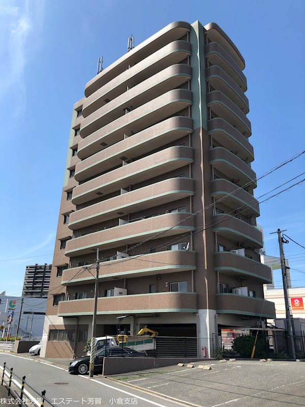 ファミリーハウス勝山 の外観