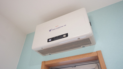 【発電・温水設備】 | 廿日市市四季が丘上　４ＬＤＫ＋納戸、ＷＩＣ戸建て | 太陽光パネルコントローラつき