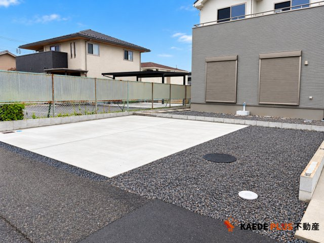 【カエデプラス不動産】いろどりアイタウン　東近江市東沖野2丁目　全2棟の駐車場|現地写真（駐車場）10/2　撮影
