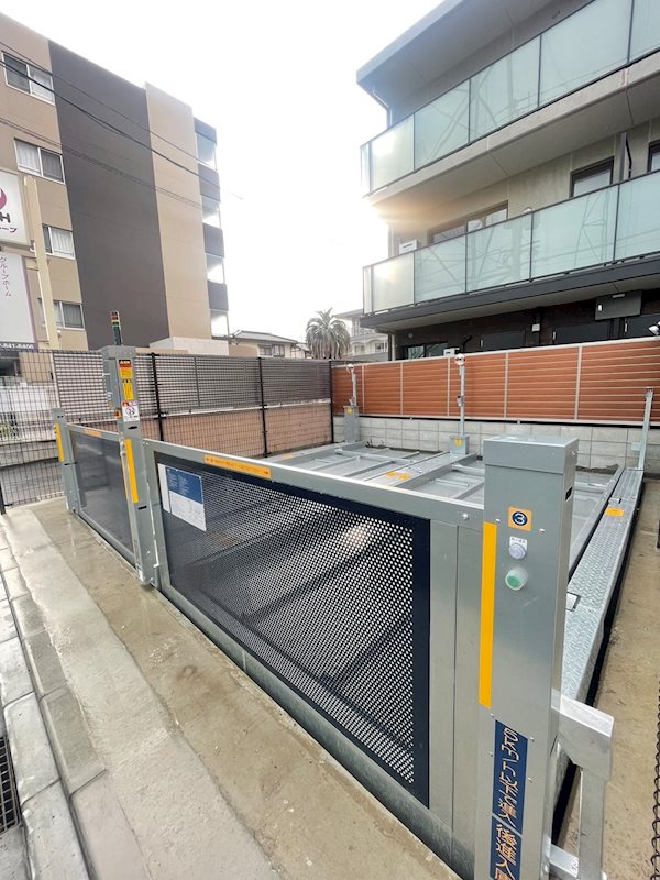 RESIDENCE城西の駐車場