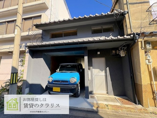 毘沙門町リノベデザイナーズ貸家の外観