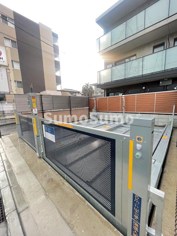 RESIDENCE城西の駐車場|車をお持ちの方に嬉しい駐車場付きの物件です