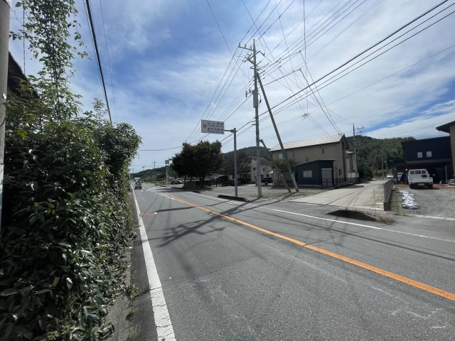 高崎市根小屋町売土地の前面道路含む現地写真