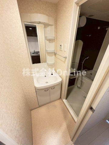 Luxe長田の洗面所