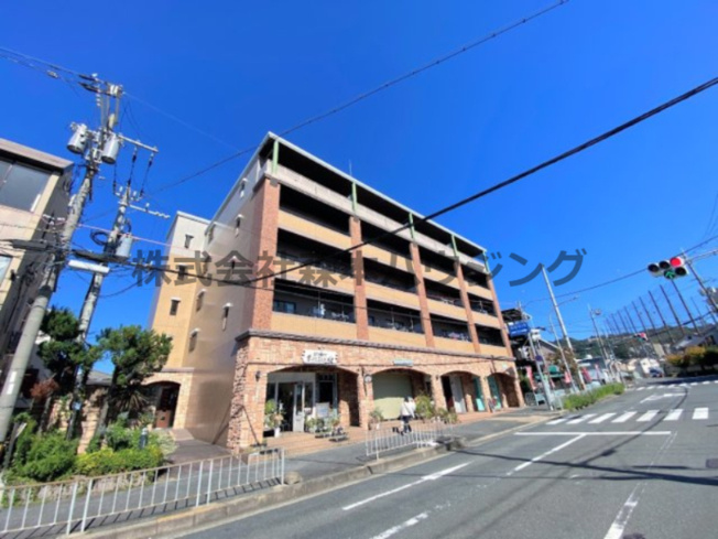 【外観】 | 　サザンクロス | 建物外観を気になさる方へ、見た目の良い物件です