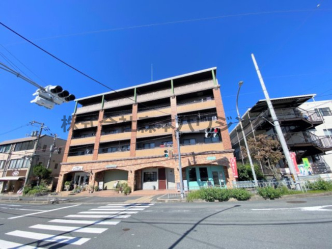 【外観】 | 　サザンクロス | 外観は落ち着いています