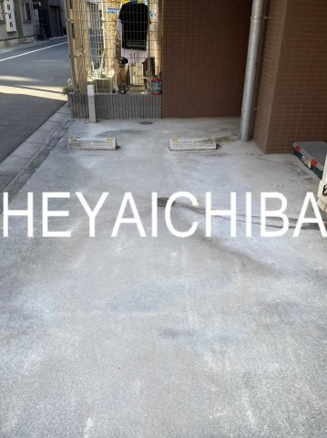 リヴシティ新御徒町の駐車場