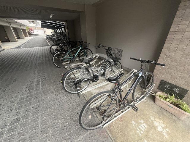 ハートリーフ鈴木のその他|駐輪場