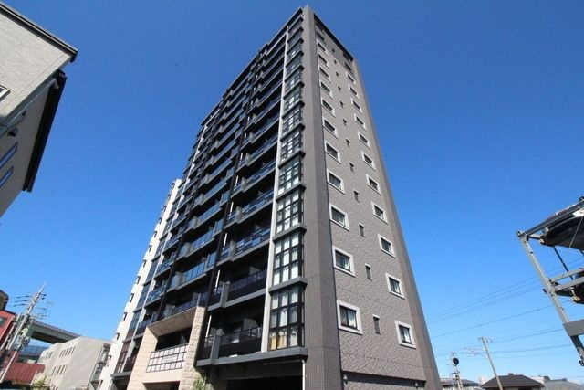 ＲＥＧＡＲＩＡ　ＫＯＫＵＲＡＫＩＴＡ　ＣＥＮＴＥＲＰＬＡＣＥの外観
