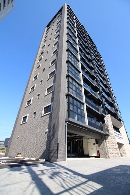 ＲＥＧＡＲＩＡ　ＫＯＫＵＲＡＫＩＴＡ　ＣＥＮＴＥＲＰＬＡＣＥの外観