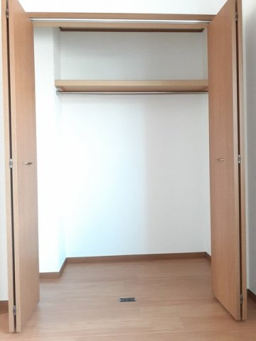 セレ－ノ　オヴェストの収納
