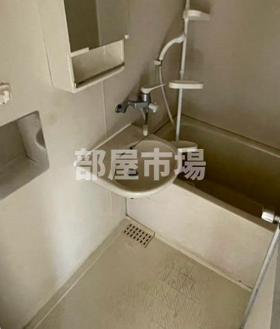 オークマンションの洗面所