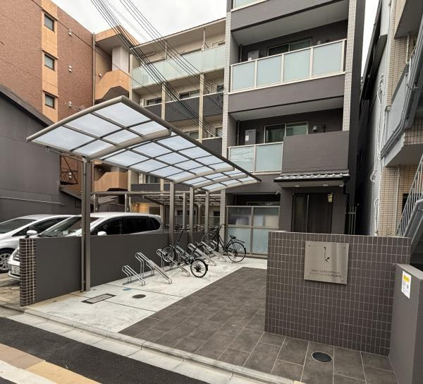 キンブリッジ壬生西院駅前の外観