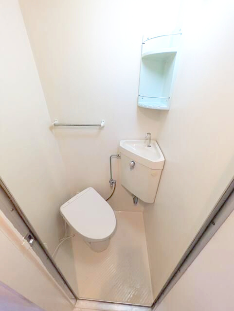 ウィンベルデュエット横浜阪東橋２号館のトイレ