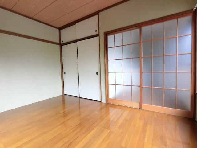 【寝室】
