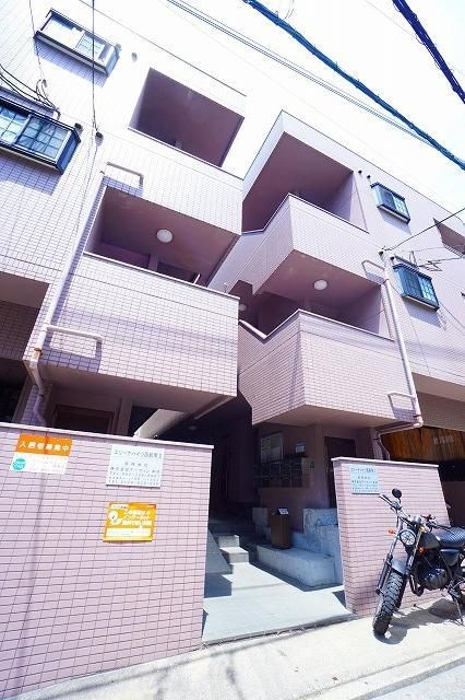 エリーナハイツ西新南Ⅰの外観