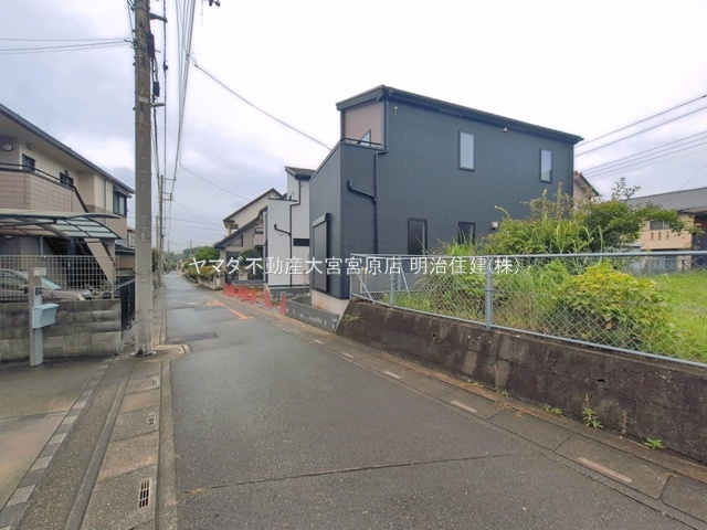 さいたま市北区奈良町の前面道路含む現地写真