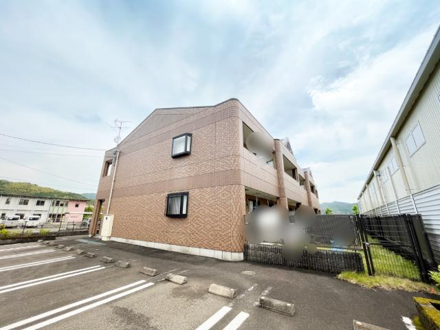 プリマベーラの駐車場|外観写真（昼）