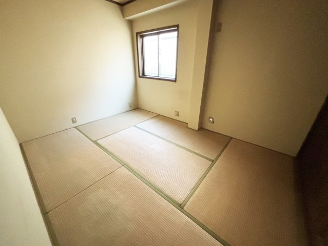 御影石町2丁目一戸建の独立洗面台
