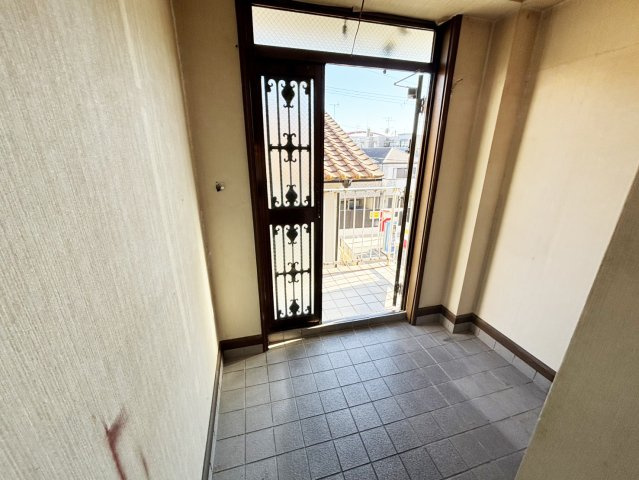 御影石町2丁目一戸建の玄関