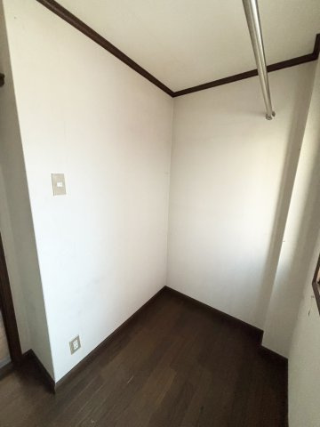 御影石町2丁目一戸建の収納
