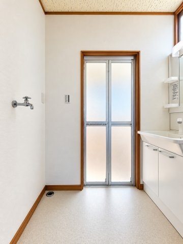 朝霞市幸町２丁目戸建の洗面所