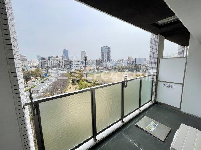 大阪市西区本田１丁目の賃貸マンションのバルコニー
