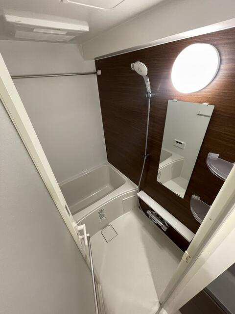 クレストコート新宿山吹町の浴室