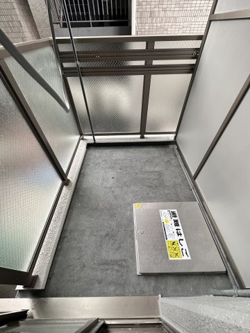 【バルコニー】