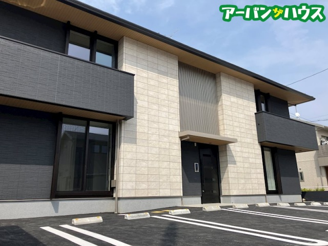 レガーレ原尾島の駐車場
