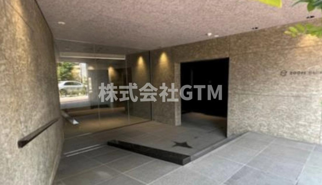 【エントランス】