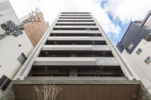 スワンズシティ谷町モデルノの外観