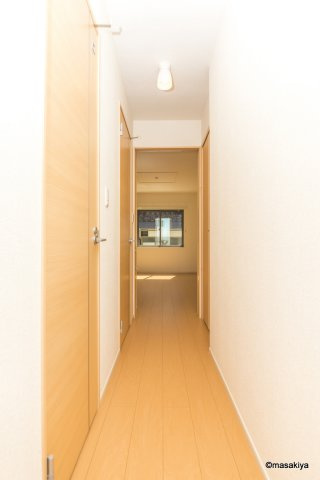 メゾンシュクレ　Ⅱの玄関