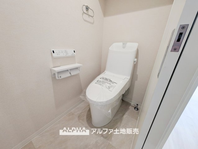 EXY久米川のトイレ|【Clean Restroom】◆トイレ交換済み◆
リフォームでトイレを交換。毎日使う場所だからこそ、清潔感を大切にした空間に。気持ちよく利用できる住まいの設備です。