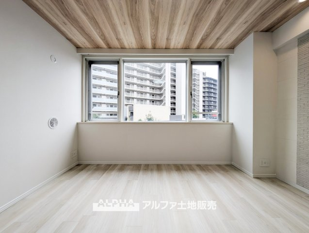 EXY久米川の居間・リビング|【Cozy Living】◆心地よいLDK◆
家族の笑顔が集まる、明るく落ち着いた住空間。