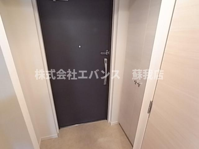 【玄関】 | 千葉ポートイースト | 収納もある玄関です