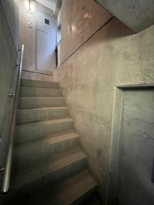 ラティス新橋(ラティスシンバシ)のロビー