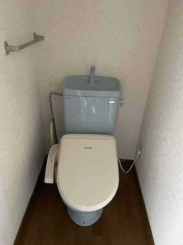 レジェンドハウス Bのトイレ